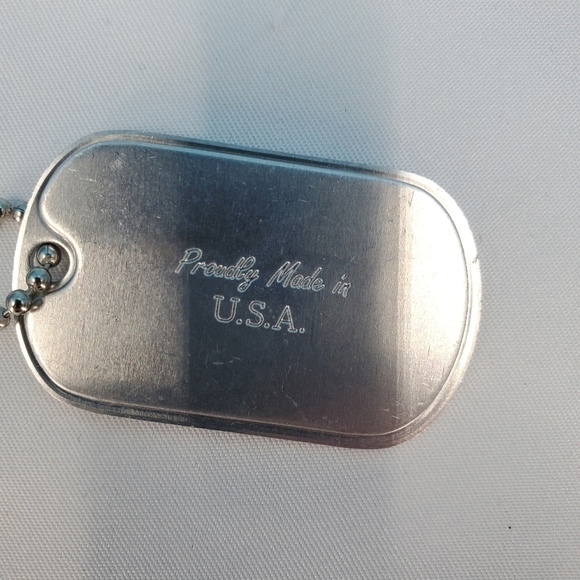 Rainbow ๐ dogtag necklace new in package - Picture 5 of 8